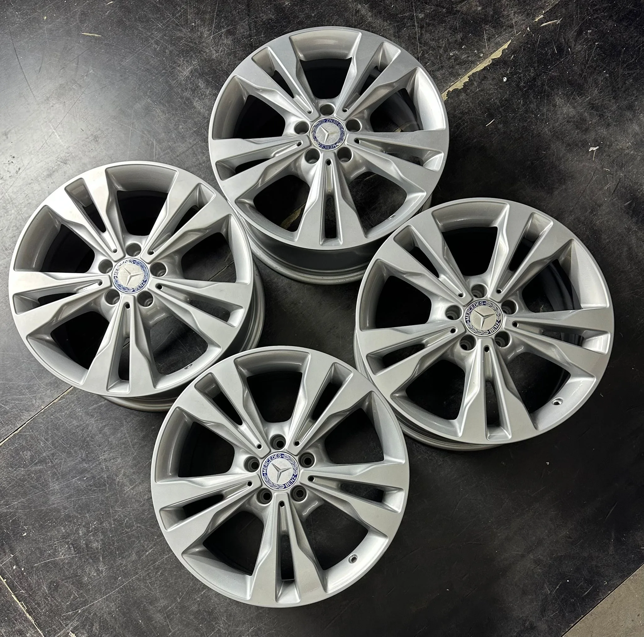 5x112 18 İNÇ J7.5 ET52 ORJİNAL MERCEDES VİTO W447 JANT TAKIMI