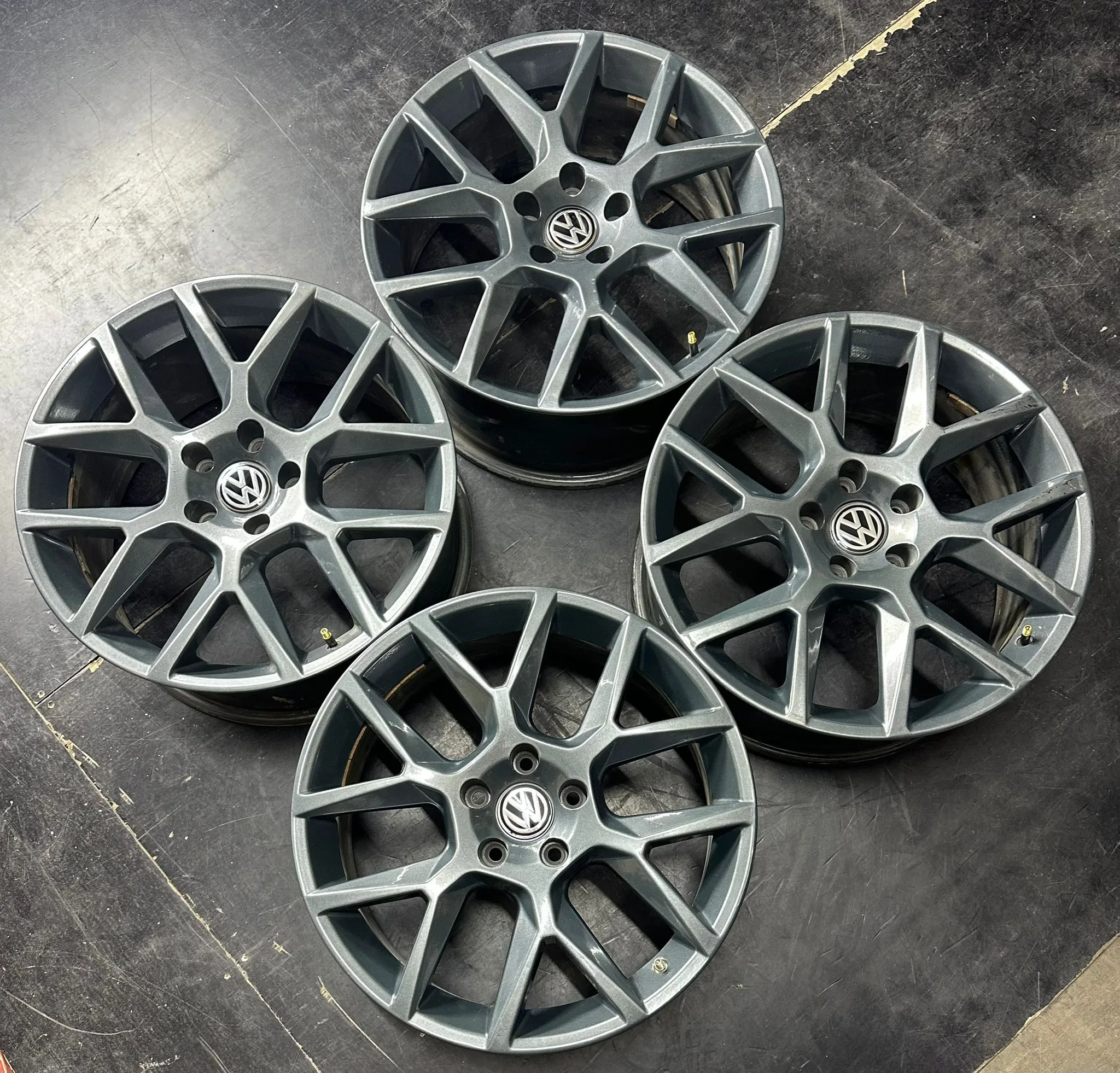 5x112 18 İNÇ J8 ET45 VOLKSWAGEN GOLF EDİTİON 35 JANT TAKIMI