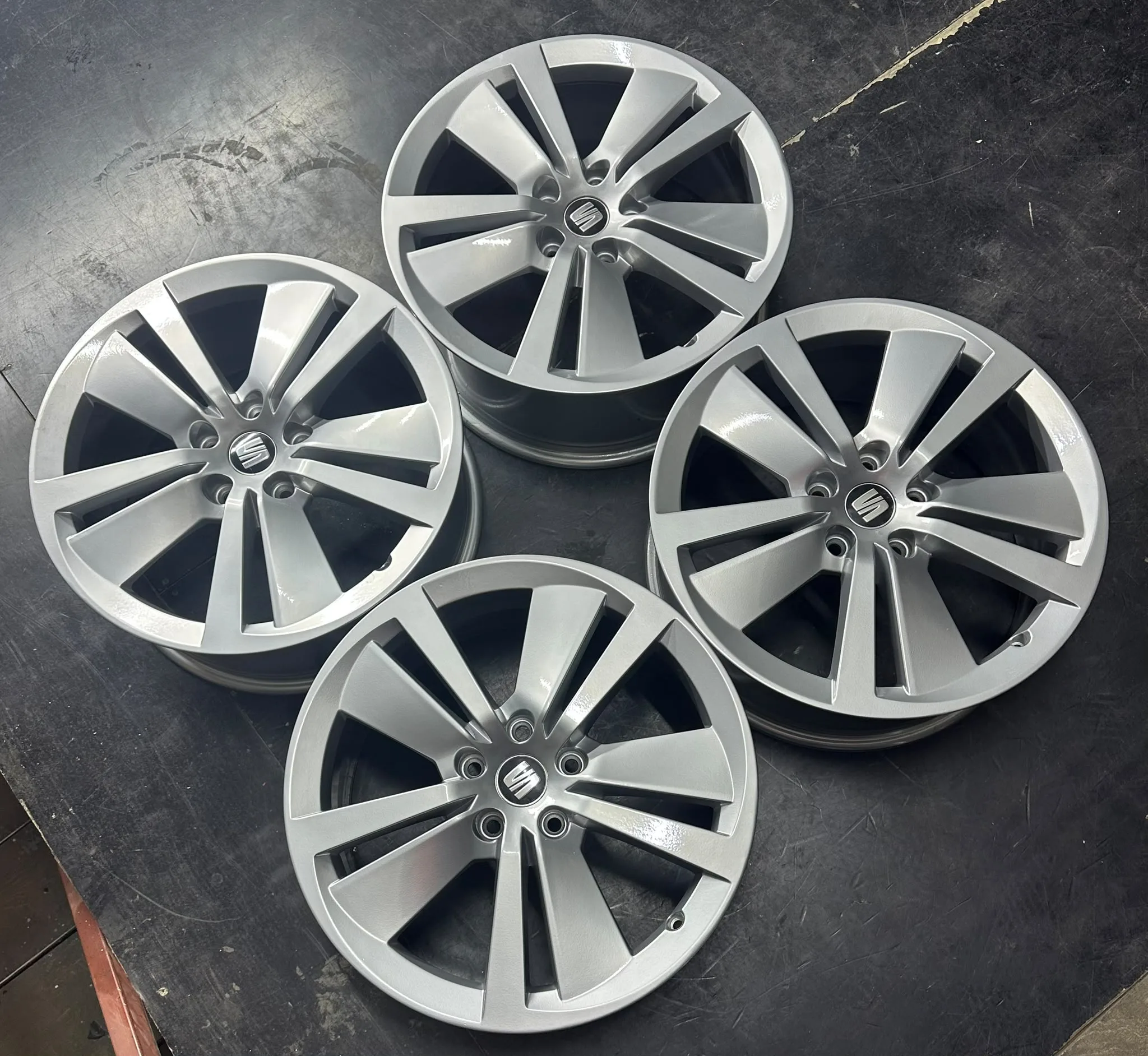 5x112 18 İNÇ J7.5 ET51 ORJİNAL SEAT LEON CUPRA JANT TAKIMI