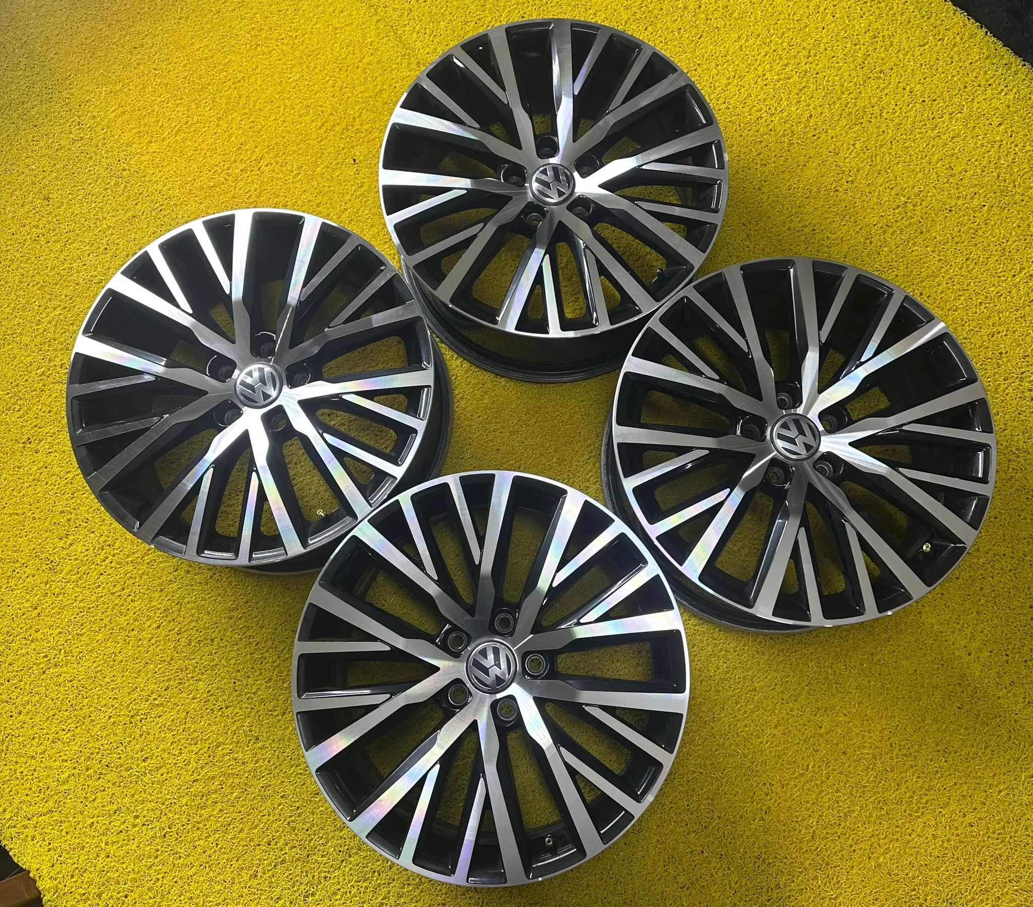 5x112 18 İNÇ J6.5 ET35 ORJİNAL VOLKSWAGEN JANT TAKIMI