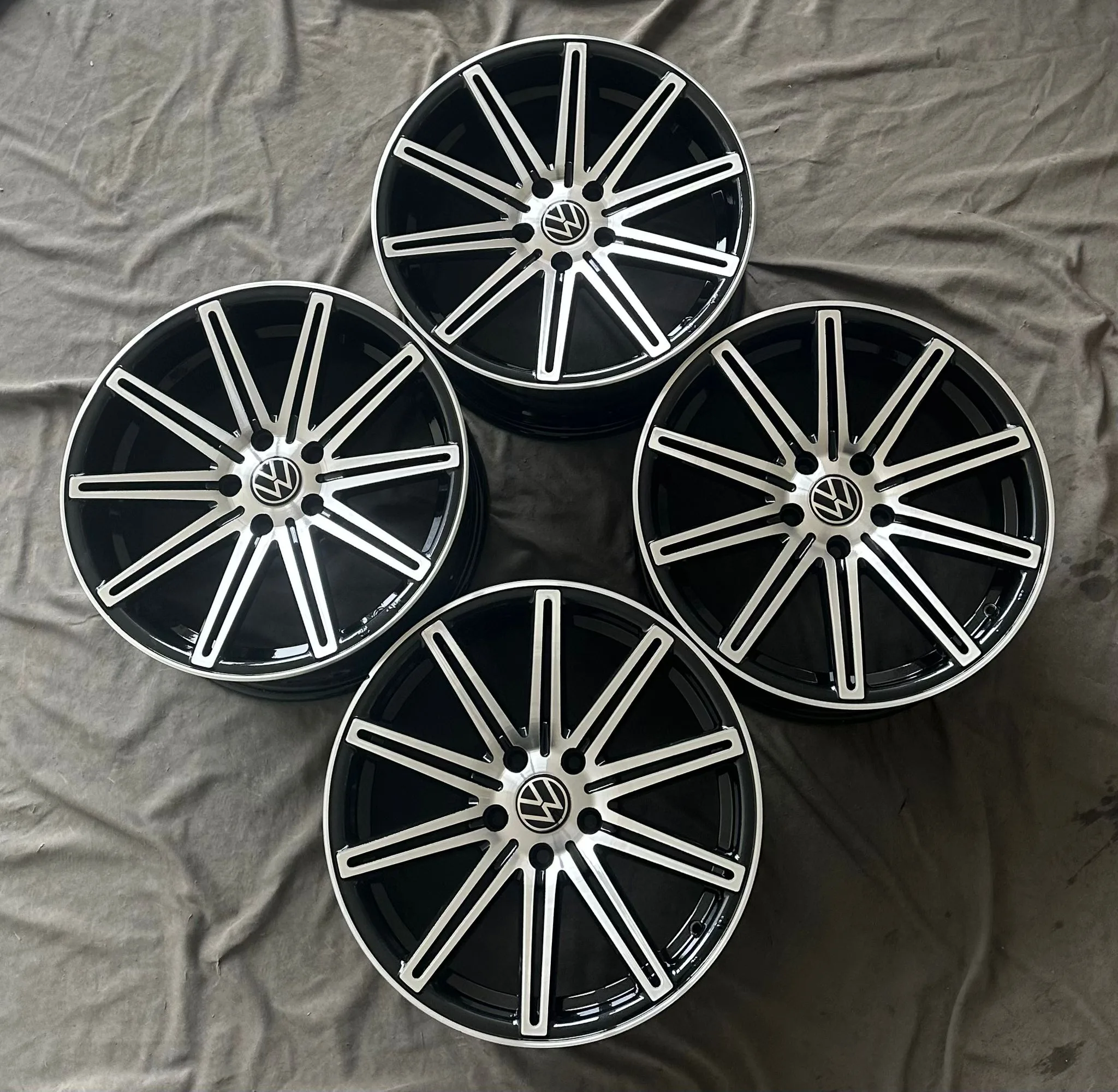 5x112 18 İNÇ J8 ET35 VOLKSWAGEN JANT TAKIMI (KİRAZLIK 600 M)