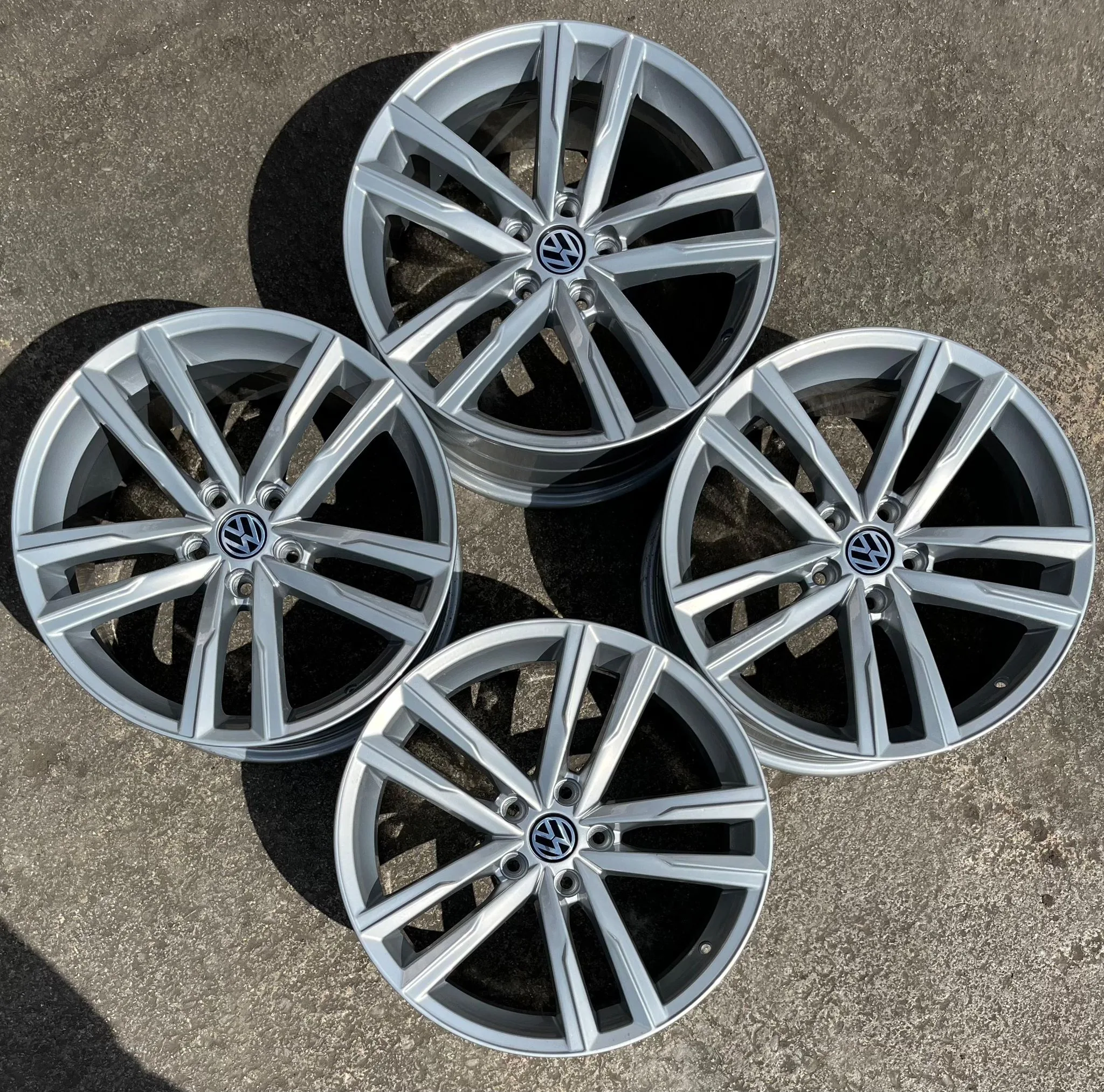 5X112 18 İNÇ J8 ET42 VOLKSWAGEN JANT TAKIMI (K6 İŞLEMLİ)