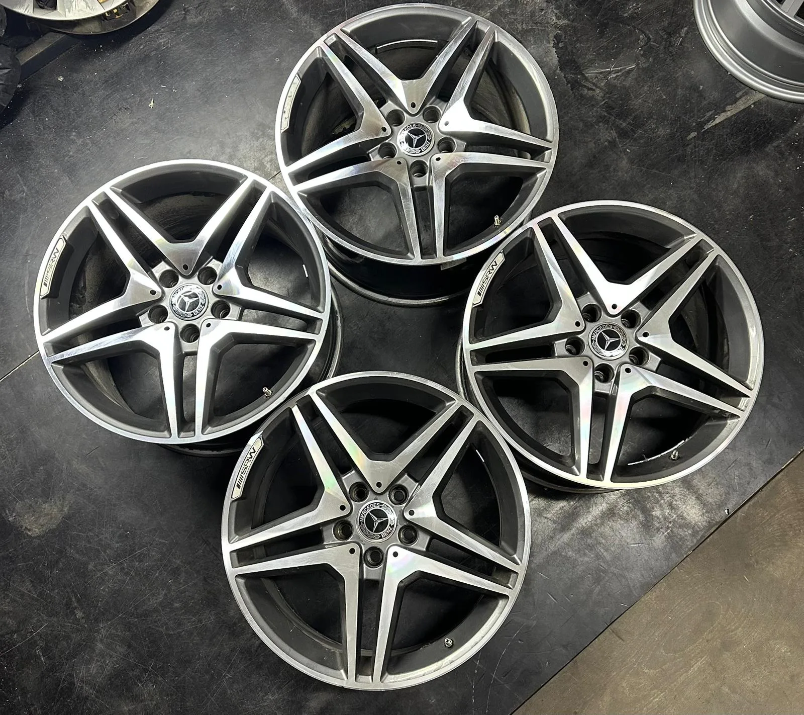 5x112 18 İNÇ J8.5/9.5 ET35 MERCEDES W176 JANT TAKIMI
