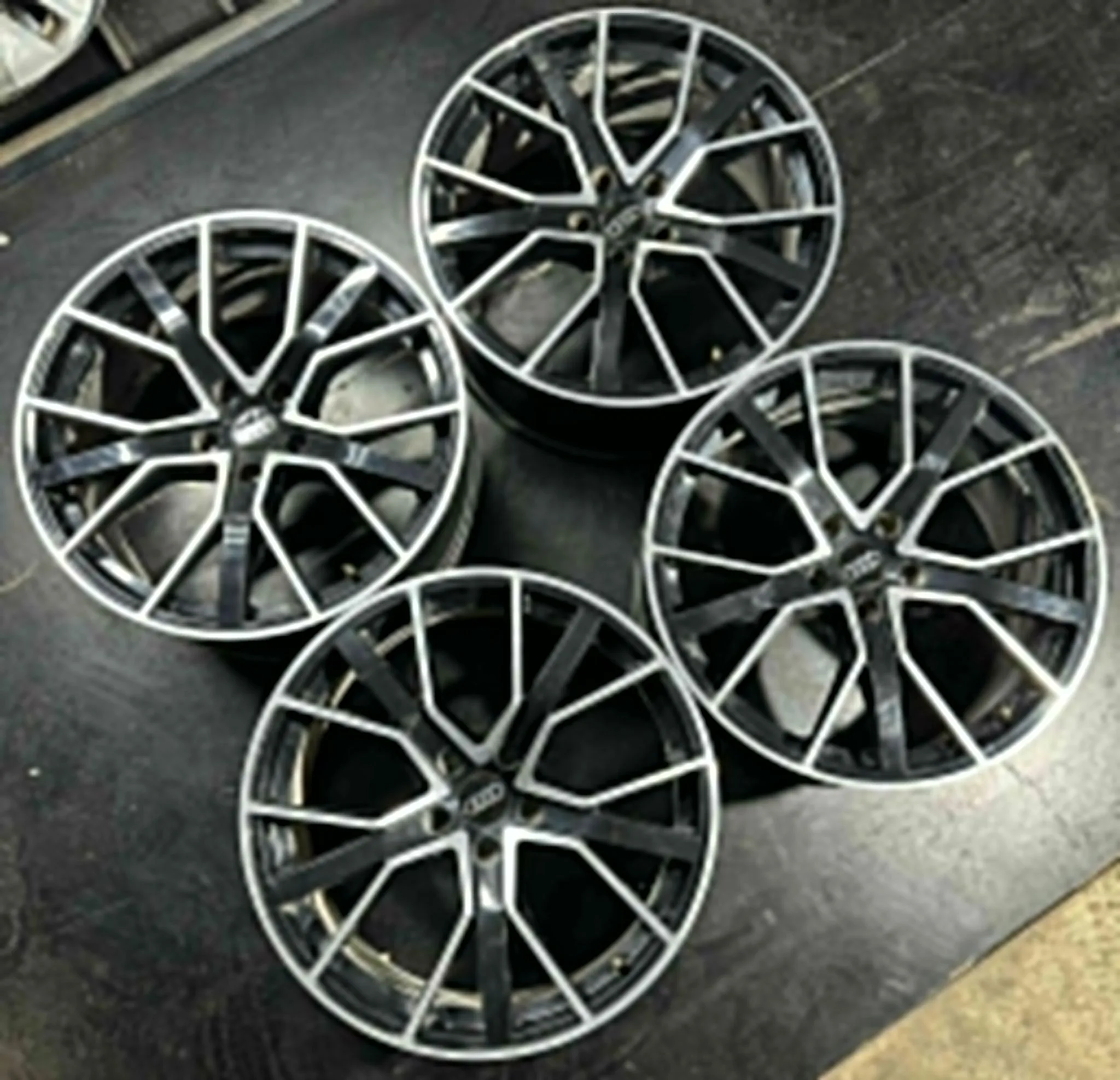 5x112 19 İNÇ J8.5 ET40 AUDI JANT TAKIMI