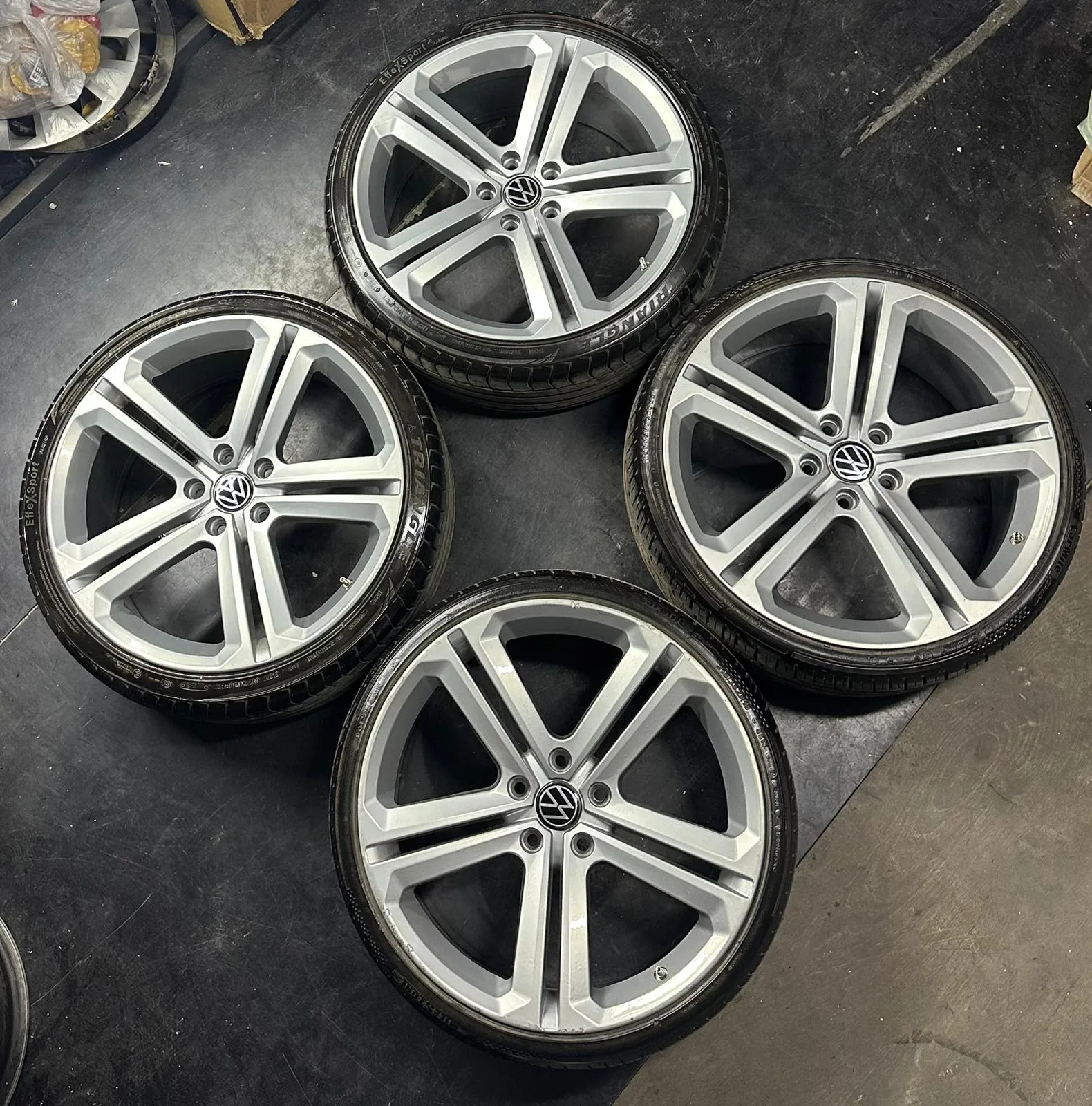 5x112 19 İNÇ J8.5 ET40 215/35 19 MILESTONE 2025 235/35 19 TRIANGLE 2023 VOLKSWAGEN JANT LASTİK
