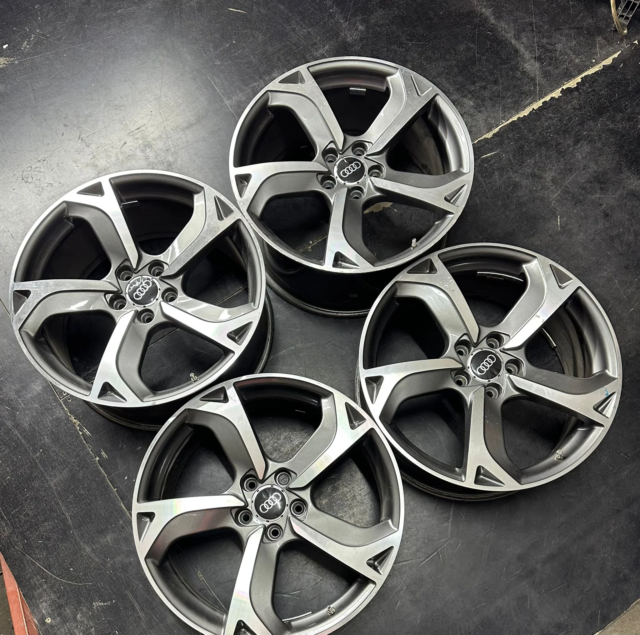 5x112 19 İNÇ J8 ET47 AUDI JANT TAKIMI E-TRON GT JANT TAKIMI