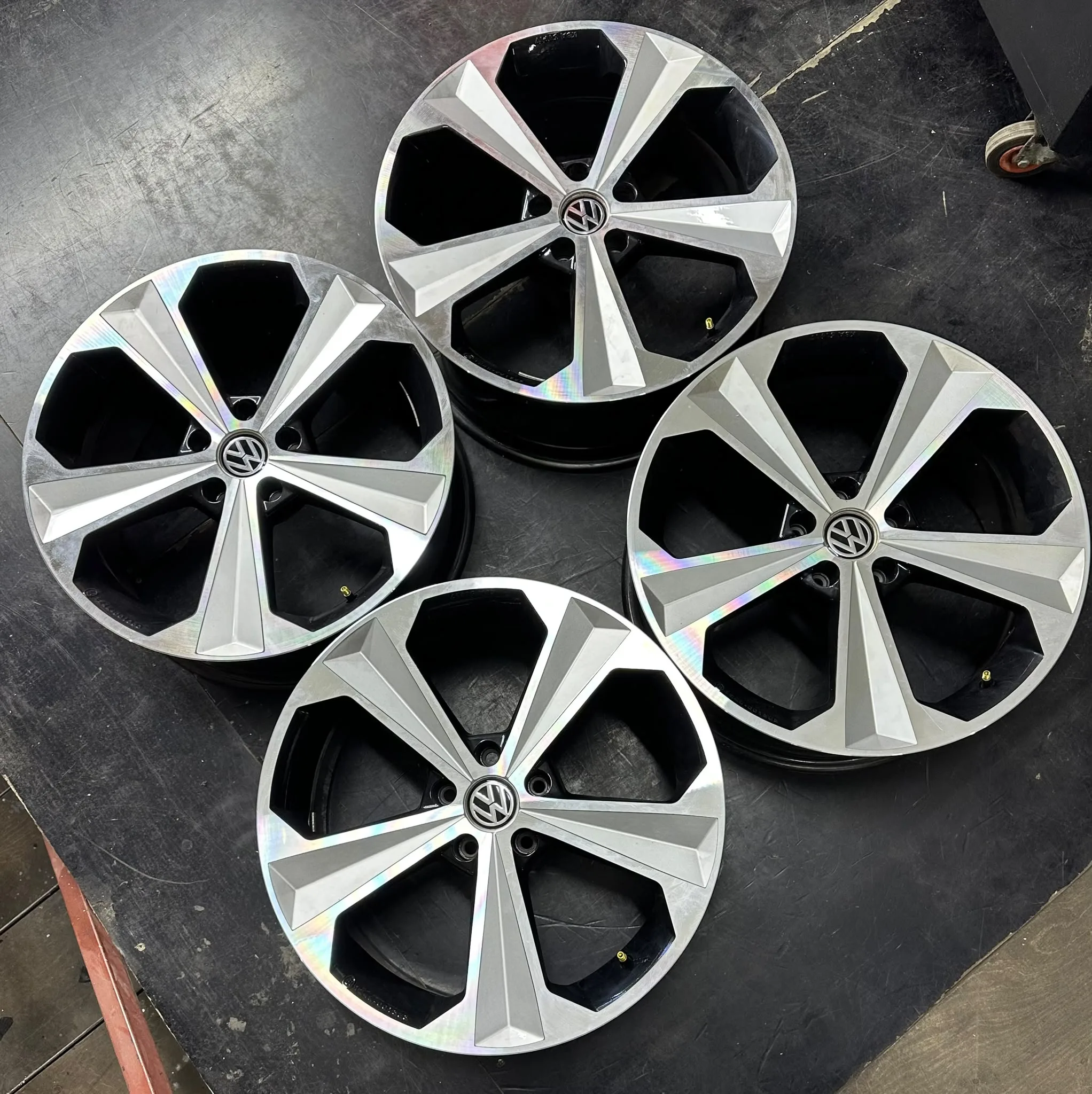 5x112 19 İNÇ J8.5 ET38 VOLKSWAGEN JANT TAKIMI