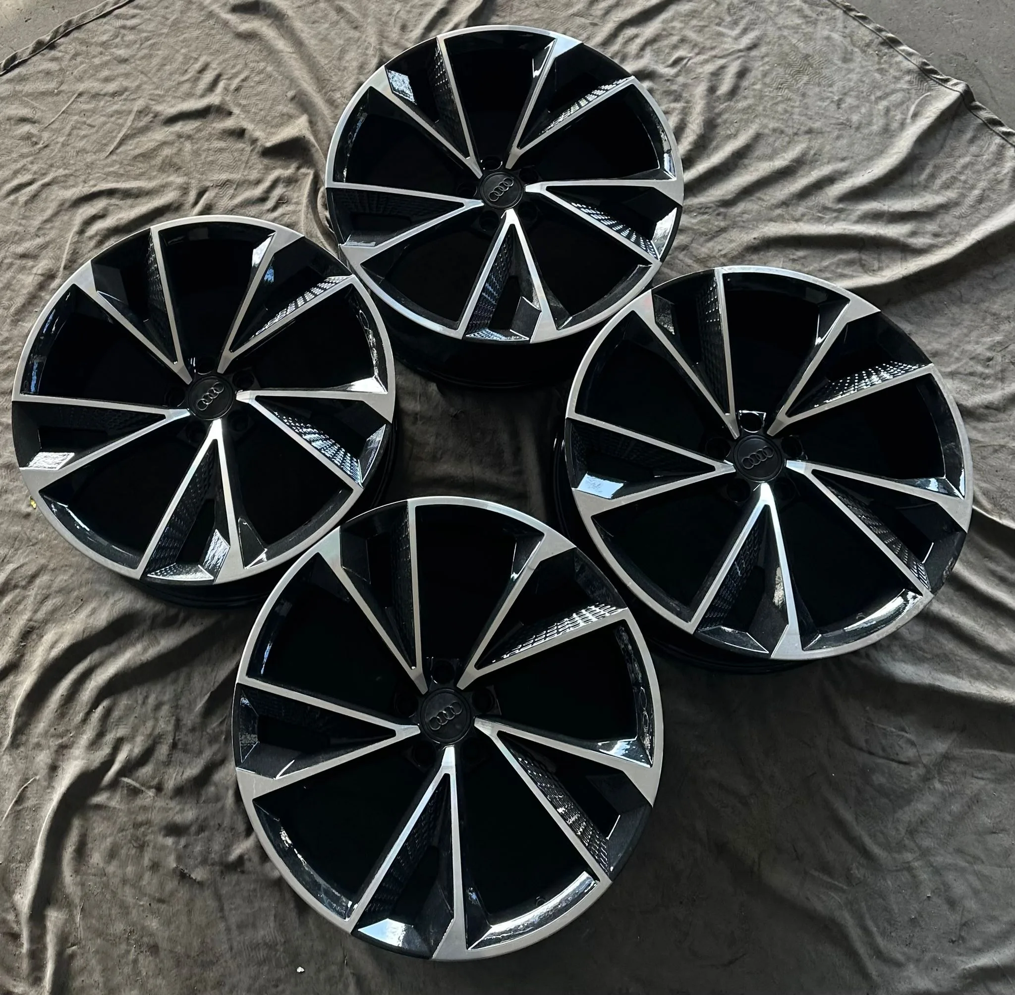 5x112 21 İNÇ J9 ET33 AUDI A6 A7 JANT TAKIMI (KİRAZLIK 600 İŞLEMLİ)