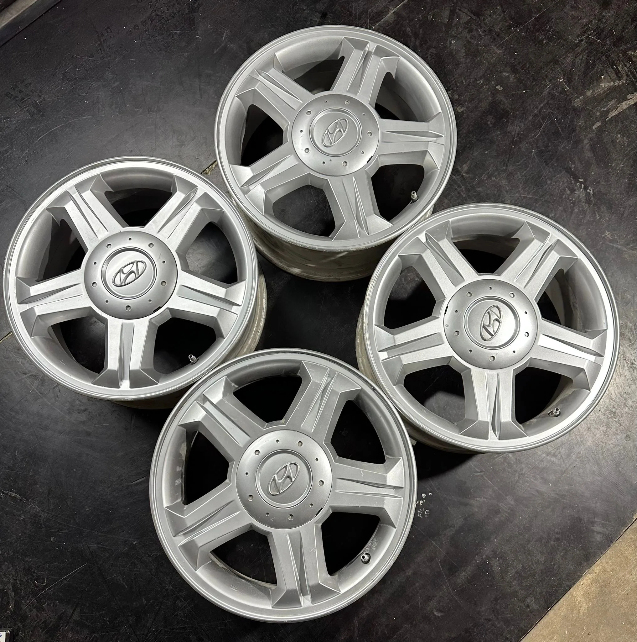 5x114.3 16 İNÇ J6.5 ET46 ORJİNAL HYUNDAİ JANT TAKIMI