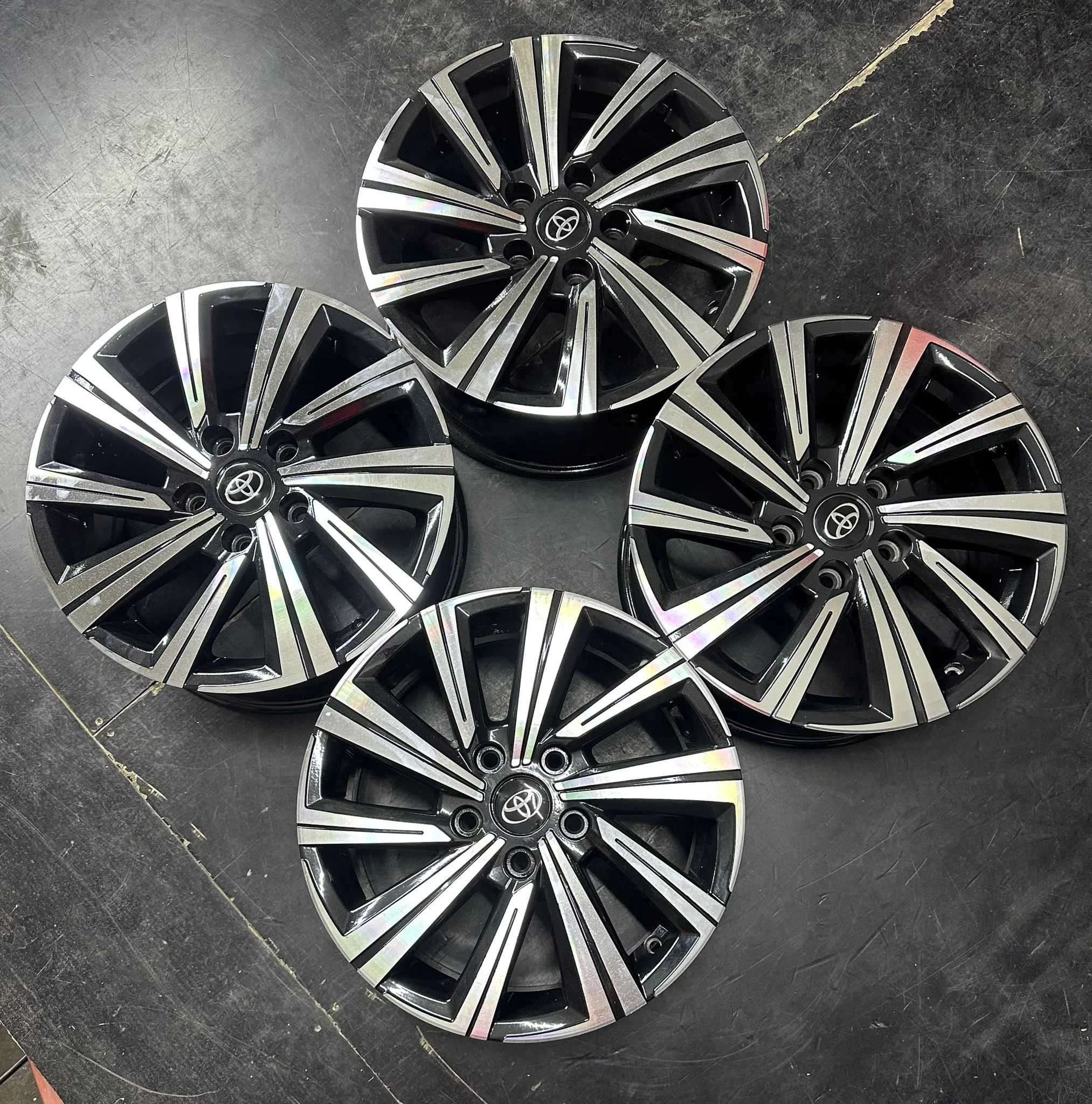 5x114.3 16 İNÇ J7 ET35 TOYOTA COROLLA JANT TAKIMI