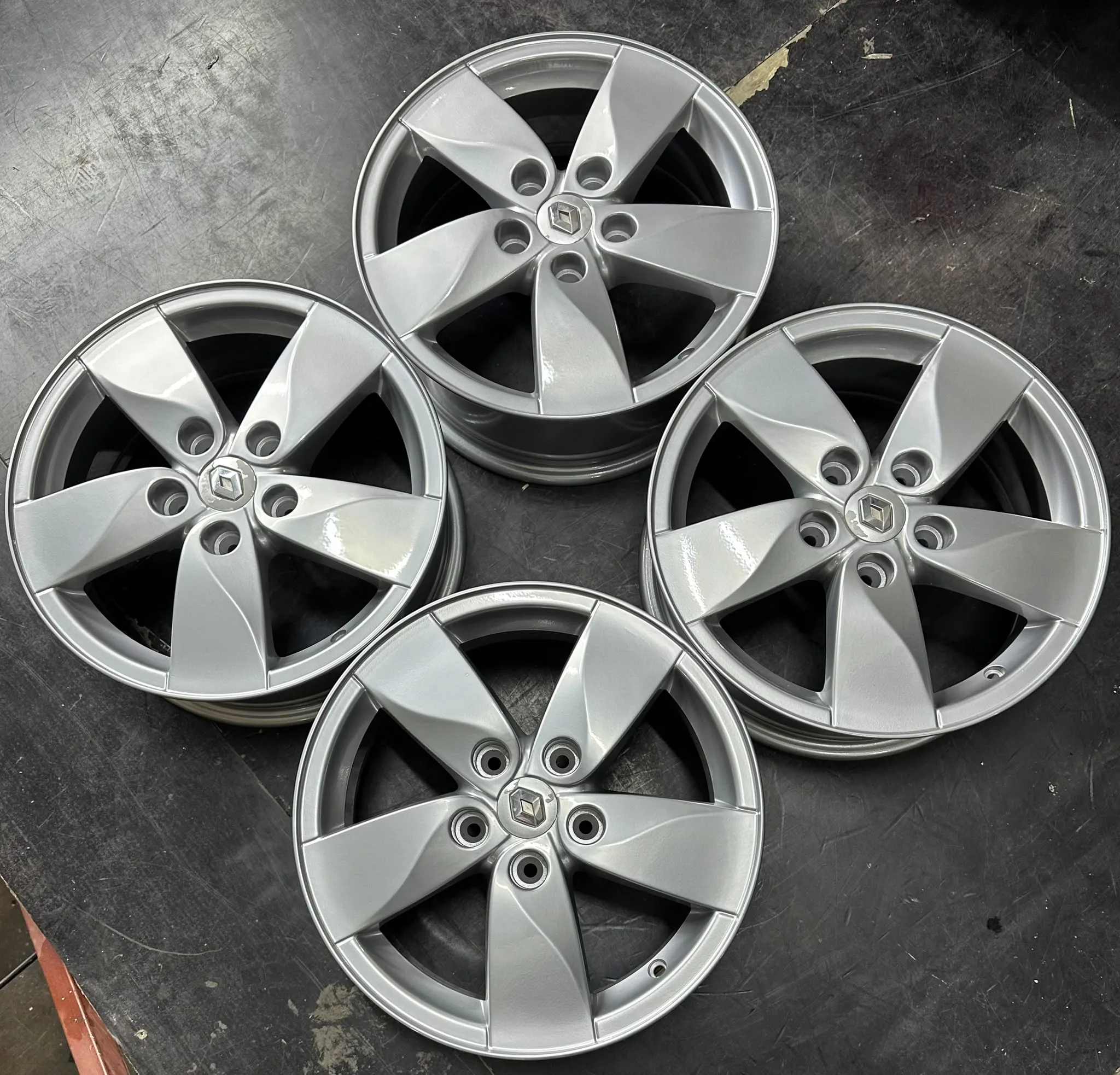 5x114.3 16 İNÇ J6.5 ET47 ORJİNAL RENAULT FLUENCE JANT TAKIMI
