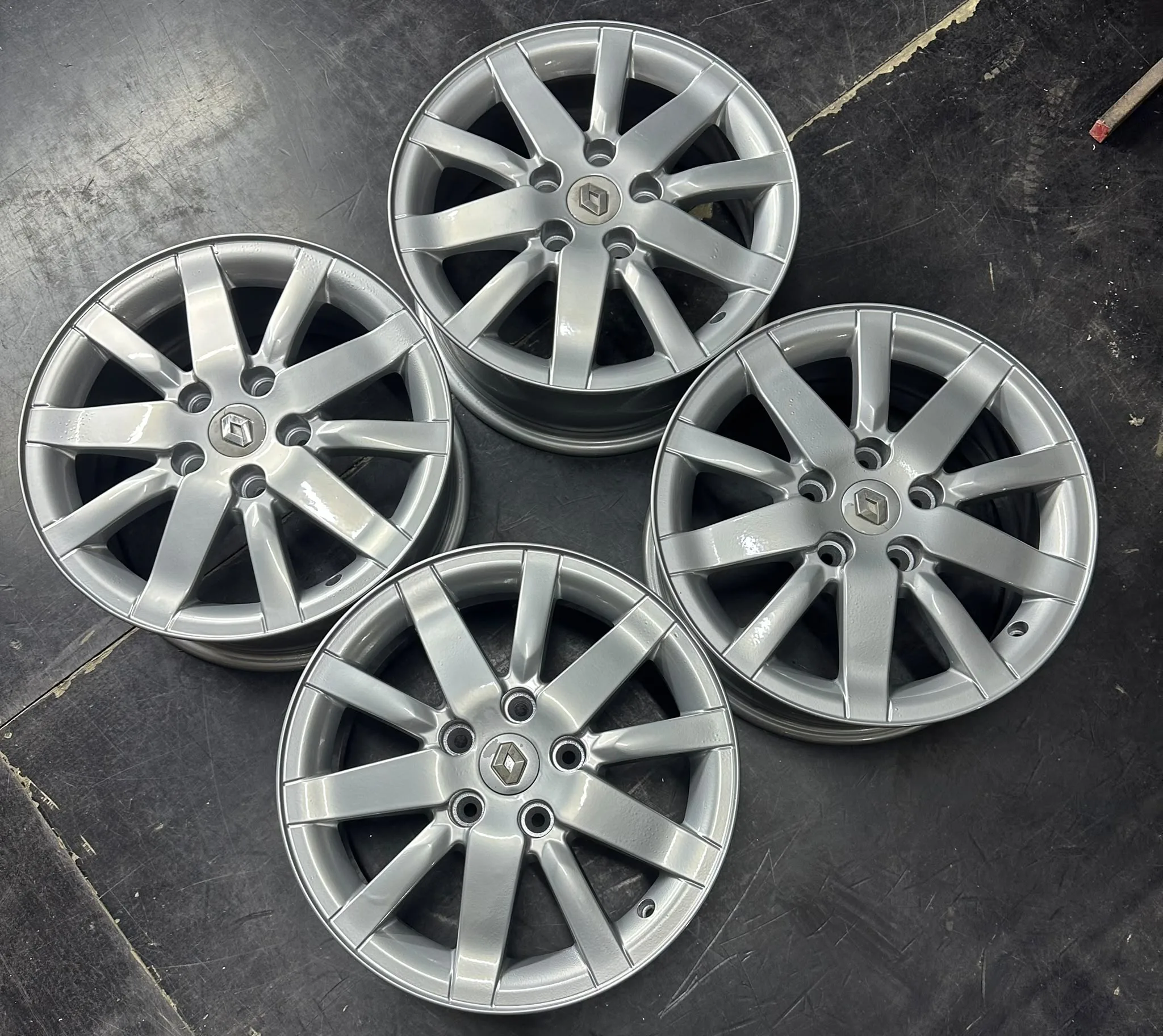 5x114.3 16 İNÇ J6.5 ET 47 ORJİNAL RENAULT FLUENCE JANT TAKIMI