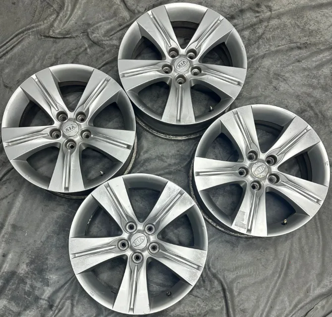 5x114.3 17 İNÇ J7 ET35 ORJİNAL KİA SPORTAGE JANT TAKIMI