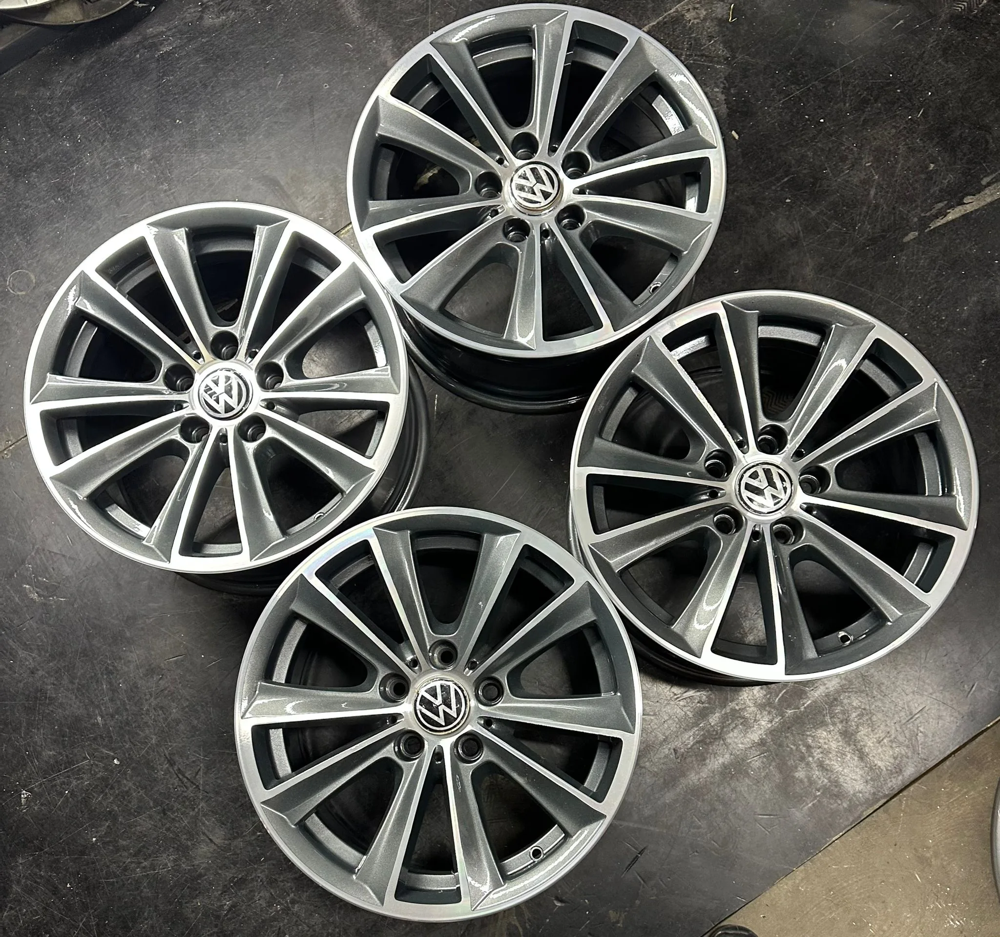 5x120 17 İNÇ J8 ET33 ORJİNAL TRANSPORTER JANT TAKIMI