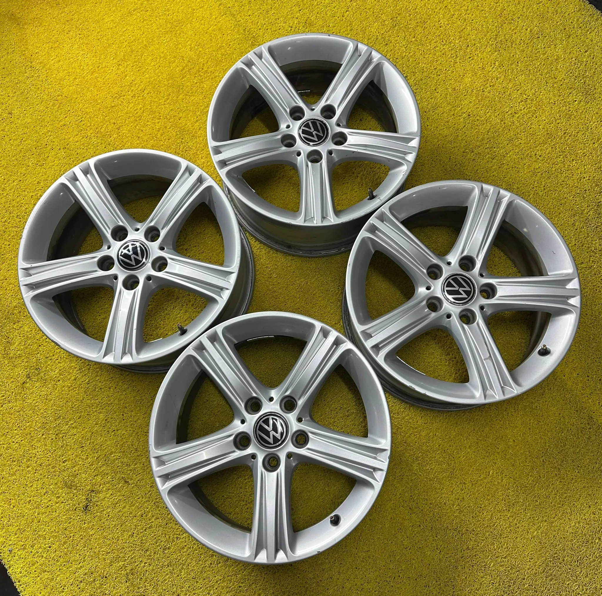 5x120 17 İNÇ J7.5 ET37 ORJİNAL TRANSPORTER JANT TAKIMI