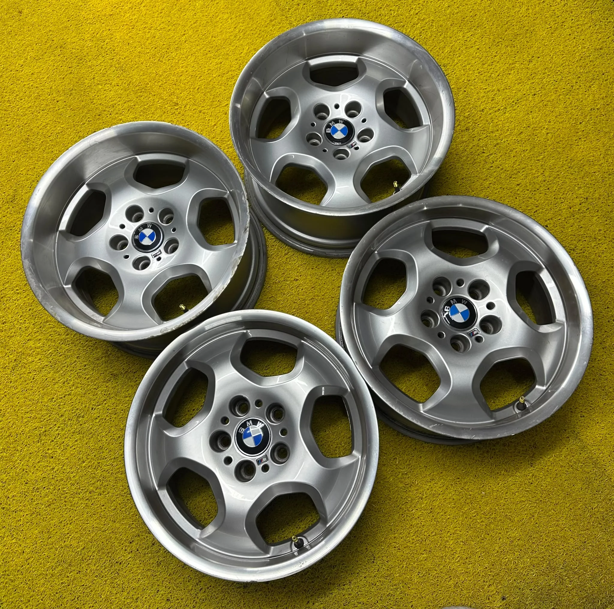 5x120 17 İNÇ J10-8.5 ET15-24 BMW M CONTOUR JANT TAKIMI