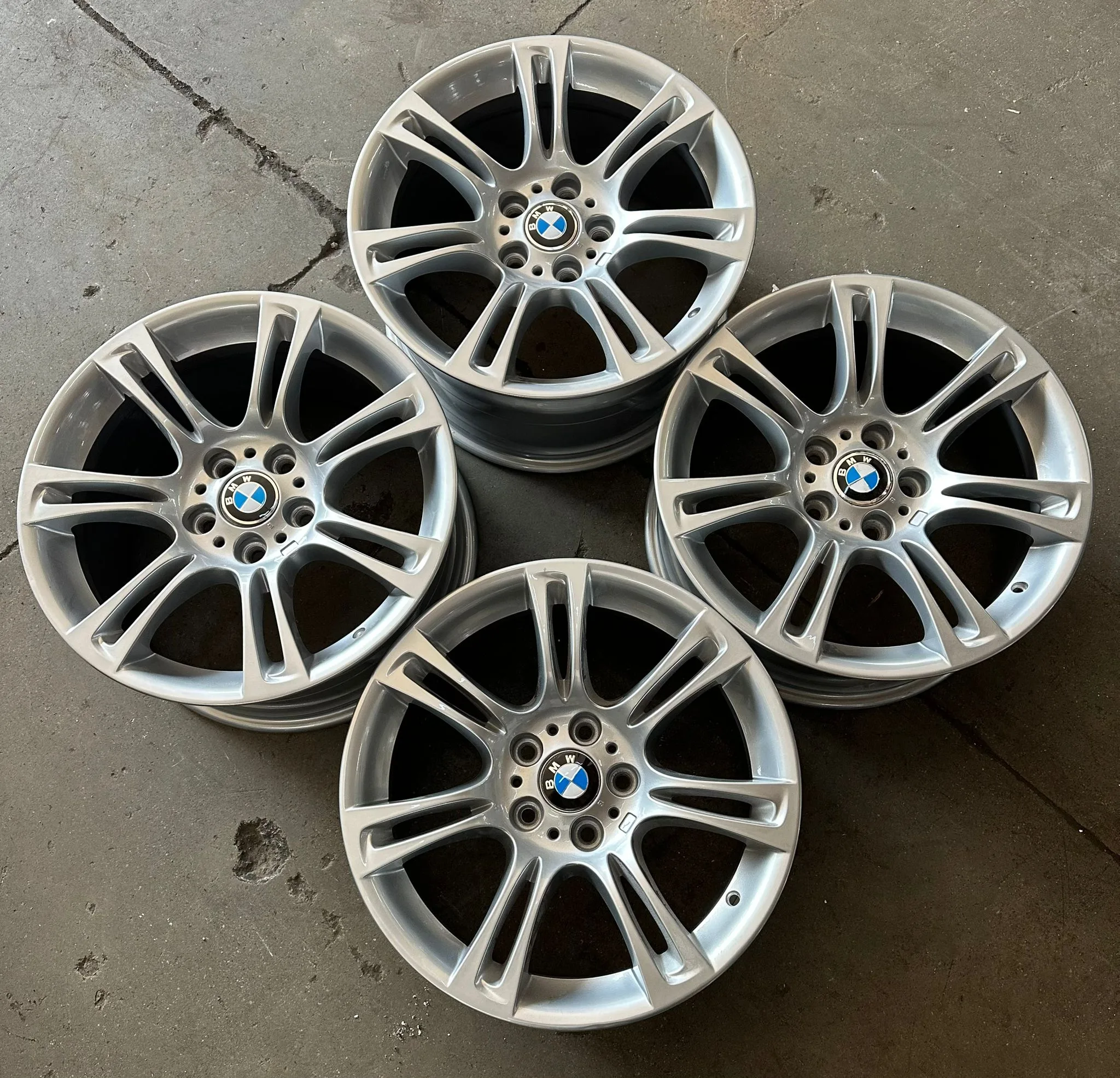 5x120 18 İNÇ J8/9 ET30/44 ORJİNAL BMW E60 E90 JANT TAKIMI(K6 İŞLEMLİ )