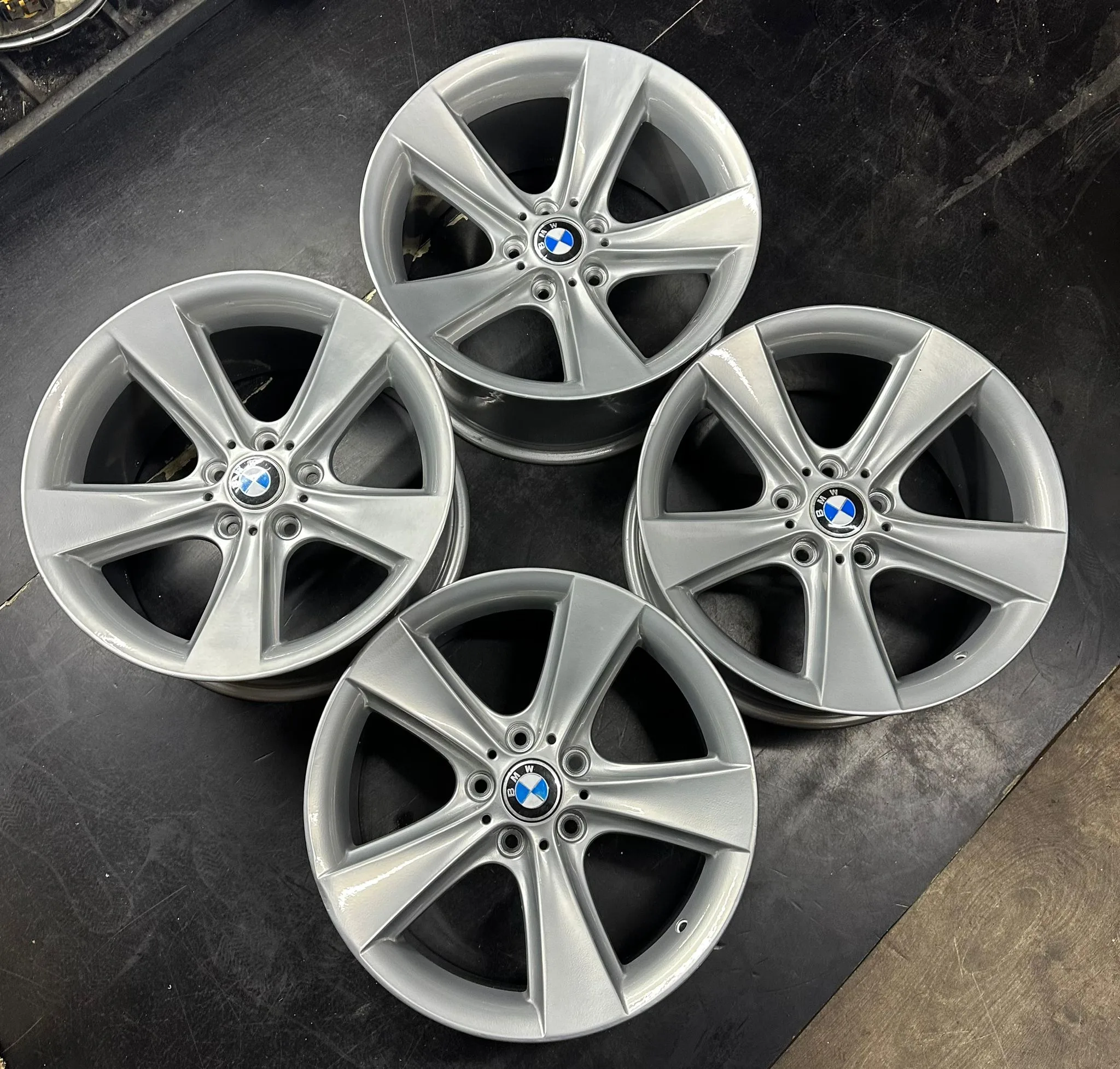 5x120 18 İNÇ J8.5/9.5 ET20/14 BMW E60 E39 E34 E90 TRANSPORTER KARPUZ JANT(İŞLEMLİ)