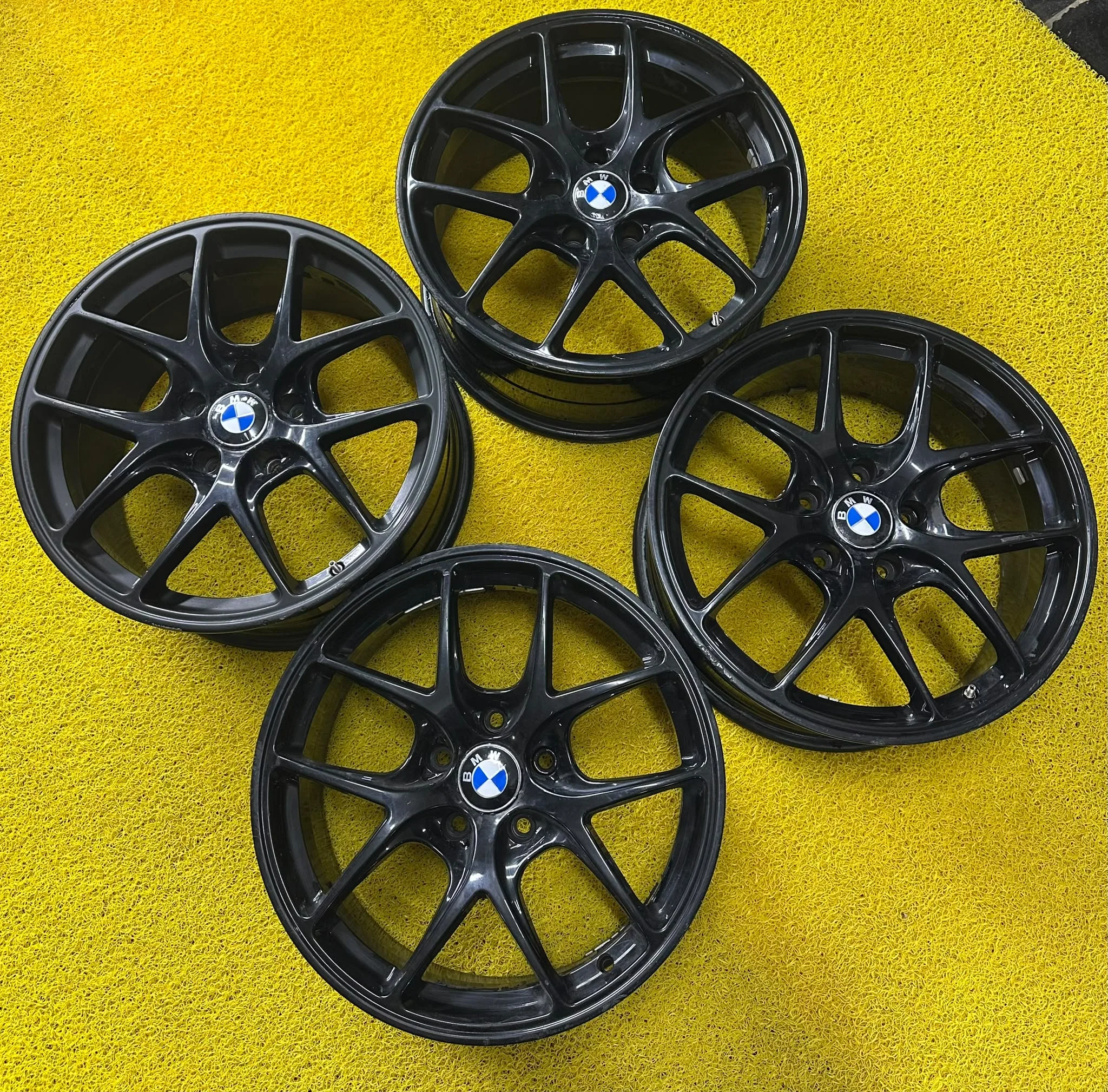 5x120 18 İNÇ J8 ET35 BMW F40 VE F44 JANT TAKIMI