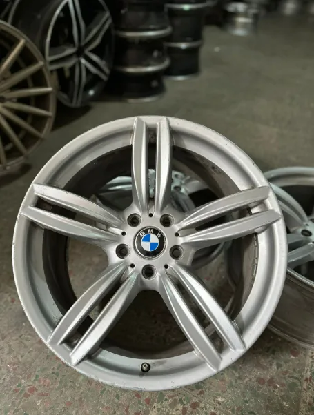 8.5/9.5 x19 5x120 ET44/33 CH74.1 ORJİNAL BMW JANT TAKIMI