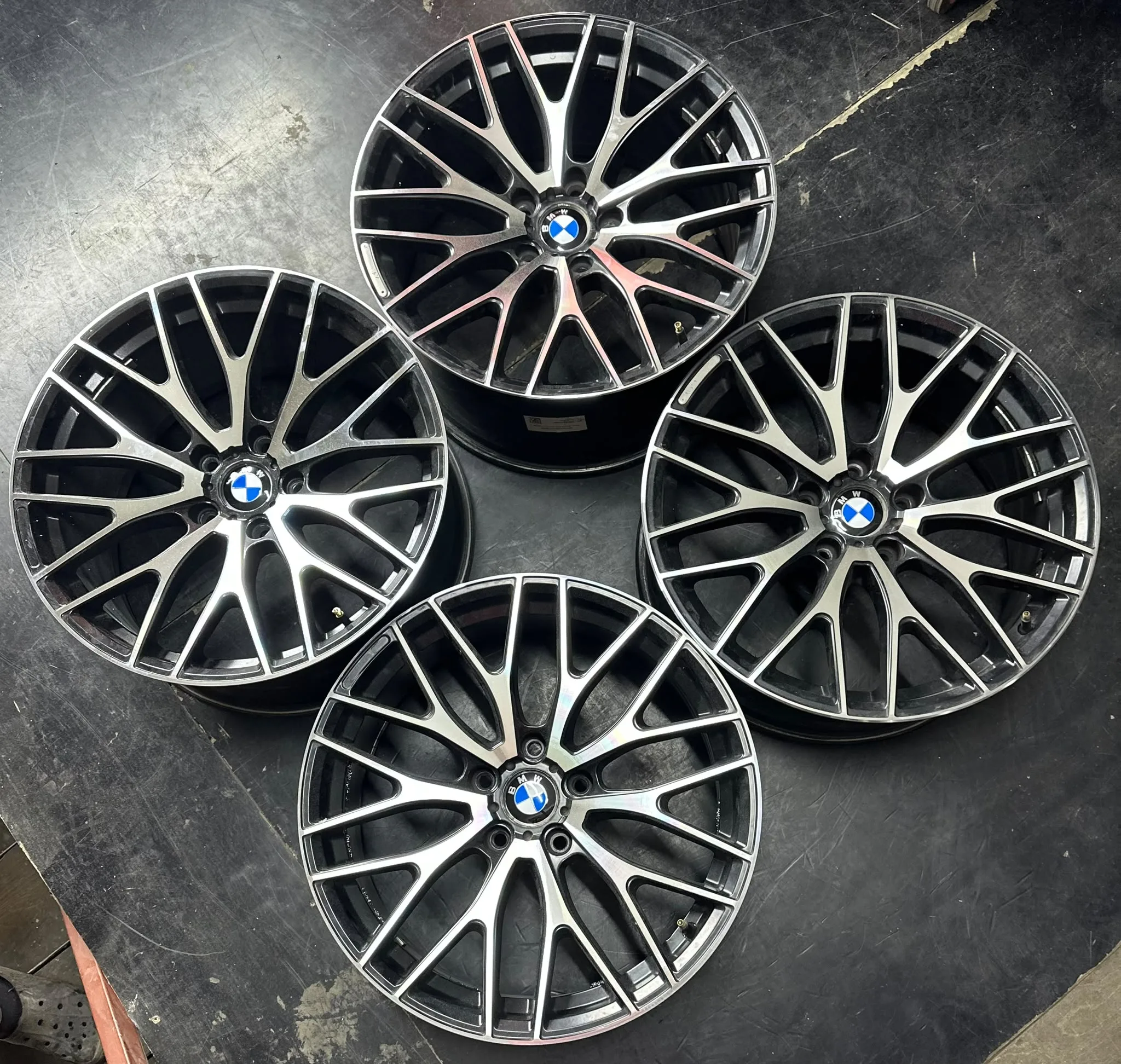 5x120 19 İNÇ J8.5/9.5 ET32/37 BMW JANT TAKIMI