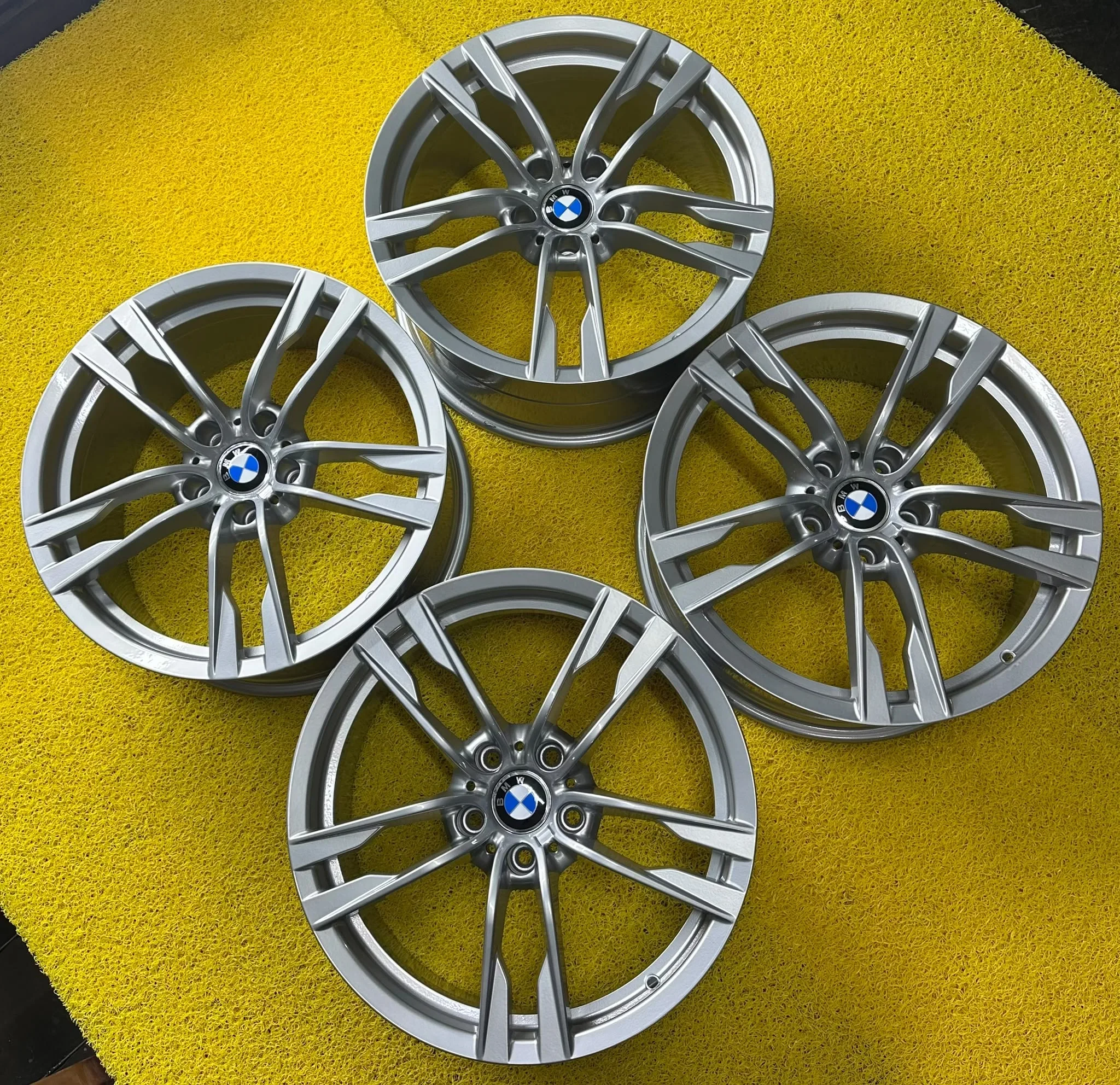 5x120 19 İNÇ J9.5-8.5 ET33-40 BMW DIŞA DÖNÜK F30 F10 JANT TAKIMI