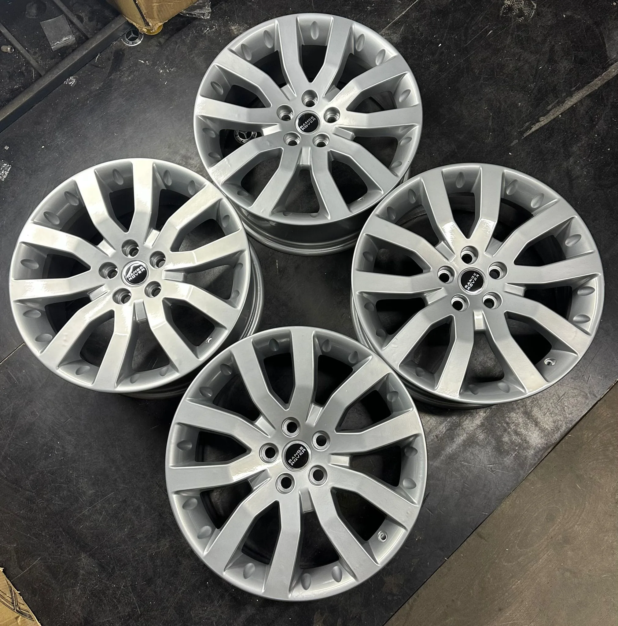 5x120 20 İNÇ J9.5 ET53 ORJİNAL RANGE ROVER SPORT JANT TAKIMI
