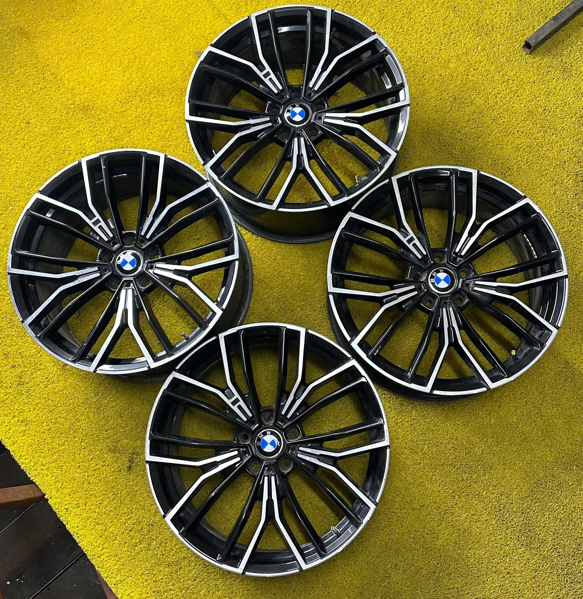 5x120 20 İNÇ J8-9 ET35-40 BMW G20-G30 JANT TAKIMI (İŞLEMLİ)