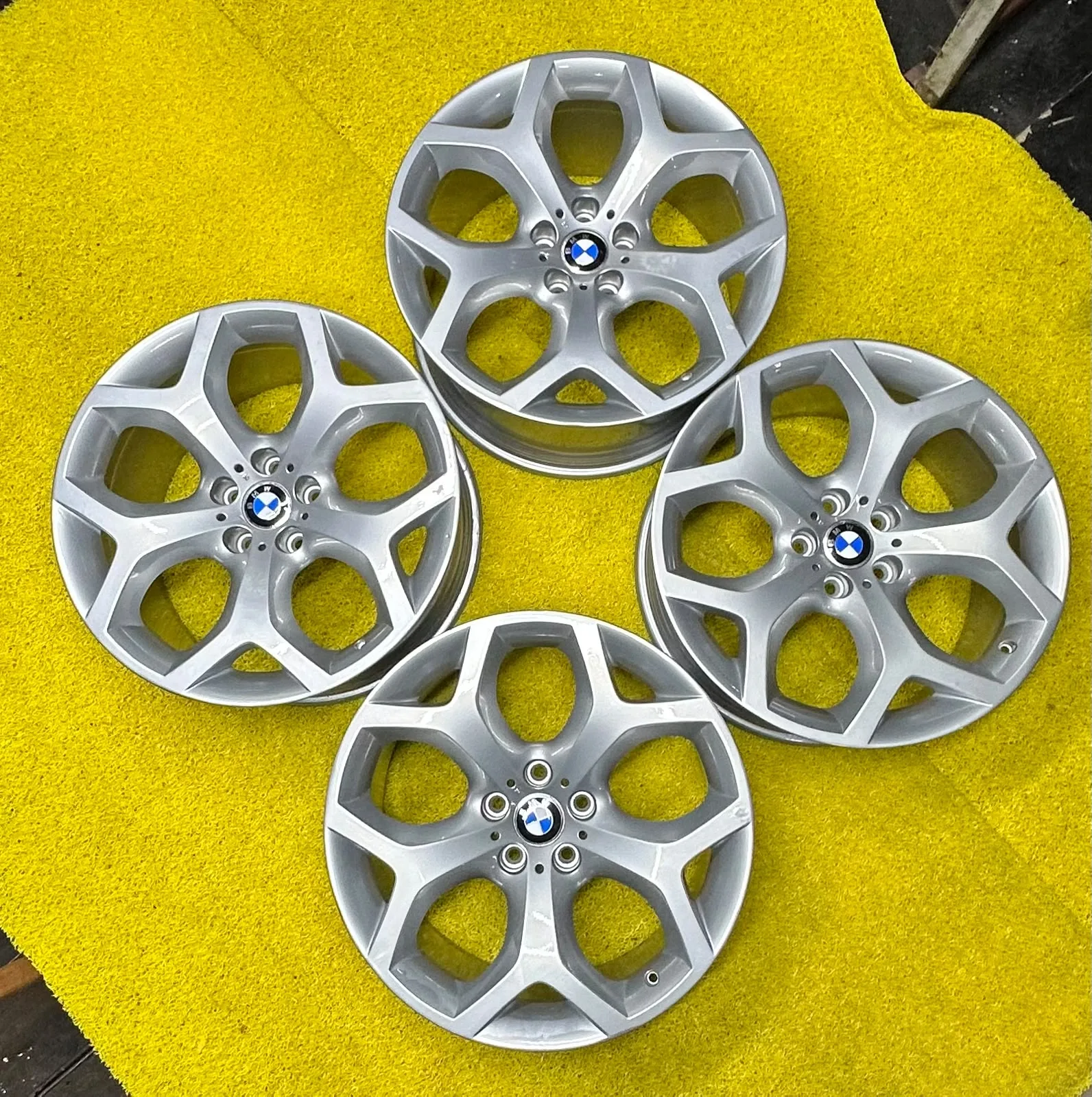 5x120 20 İNÇ J10-11 ET37-40 ORJİNAL BMW X5 X6 AHTAPOT JANT TAKIMI (İŞLEMLİ)