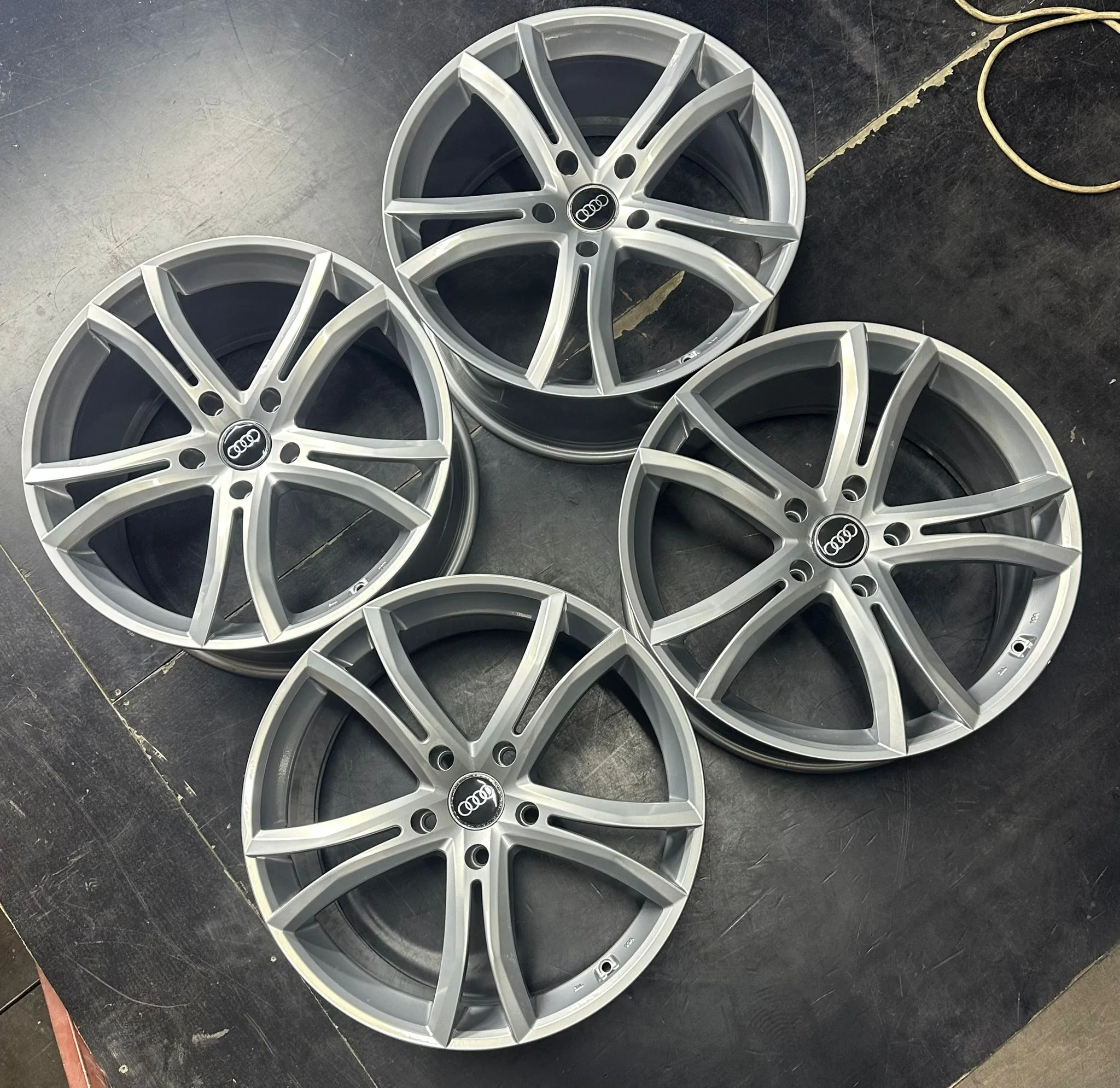 5X130 20 İNÇ J9.5 ET50 AUDİ Q7 PORSCHE UYUMLU JANT TAKIMI(İŞELMLİ)