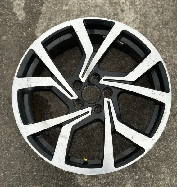 5x100 17 İNÇ J7.5 ET50 WOLKSVAGEN CLUPSPORT TEK JANT