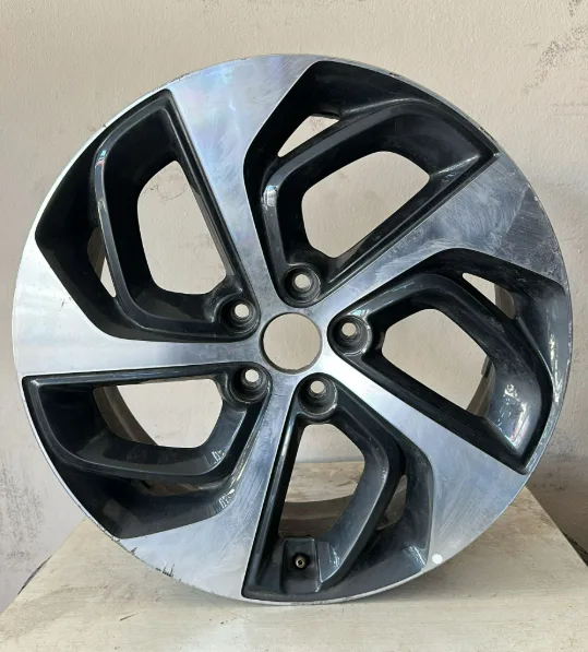 5 114.3 19 7.5 ET53 CH67.1 HYUNDAI ÇIKMA JANT